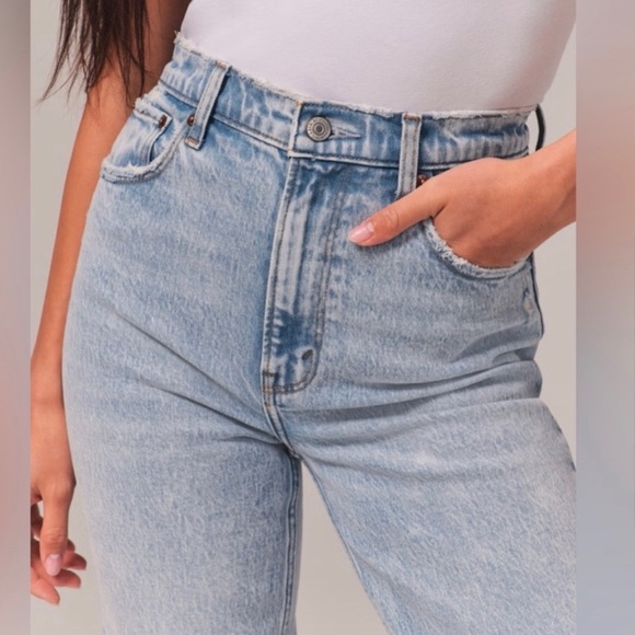 Abercrombie & Fitch Curve Love Dad Jean - Picture 8 of 8